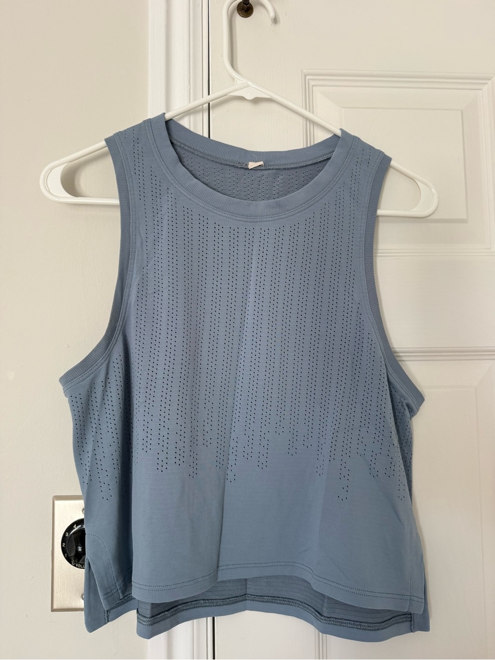 lululemon athletica Perforated Dusty Blue Cropped Tank